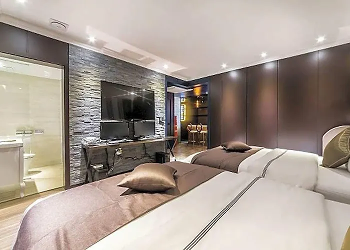 Otel Yeoksam Lin