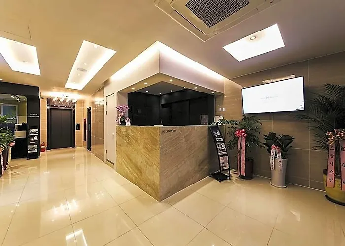 Yeoksam Lin Otel